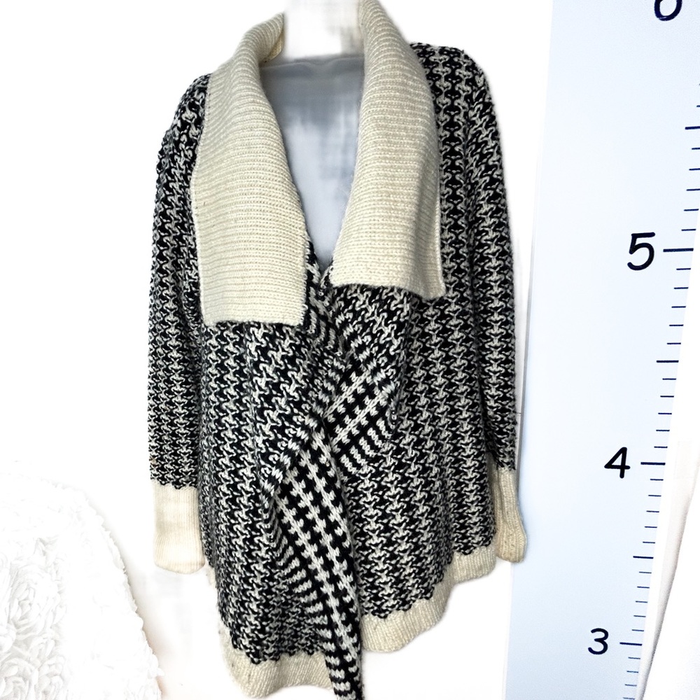 Apt 9 Black/White Chunky Cardigan Sweater XL